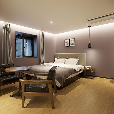 Brown Dot Hotel Changwon Eksteriør bilde