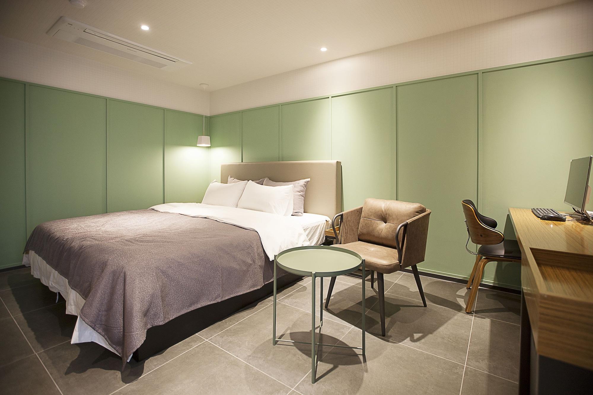 Brown Dot Hotel Changwon Eksteriør bilde