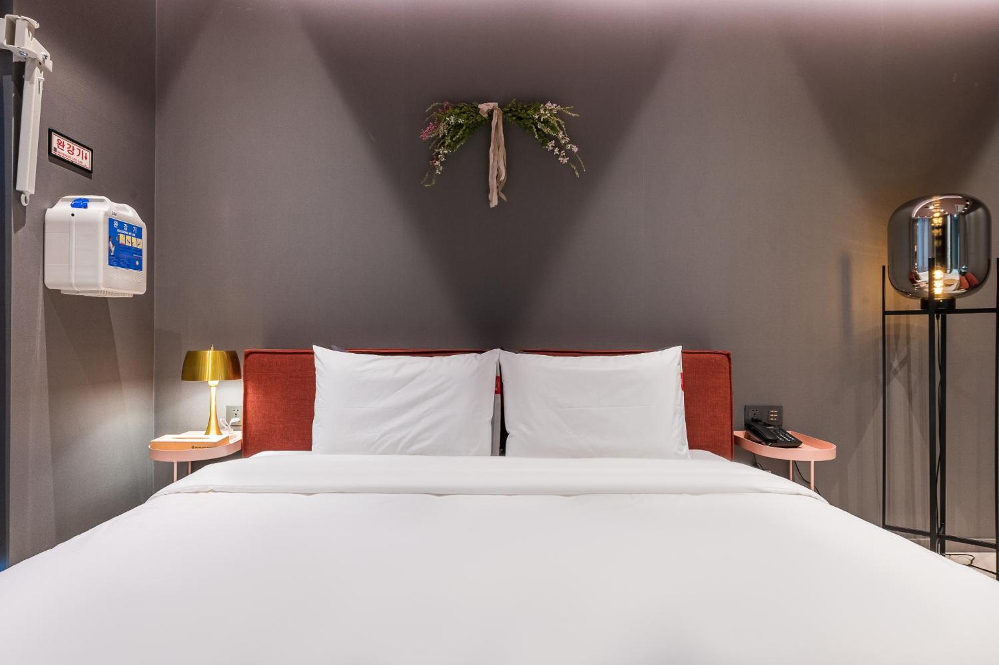 Brown Dot Hotel Changwon Eksteriør bilde